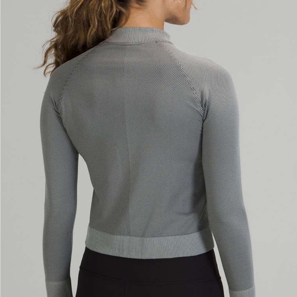 Lululemon Restless Cropped Half Zip - Picture 2 of 9